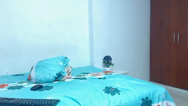 emma_nicols's cam snapshot