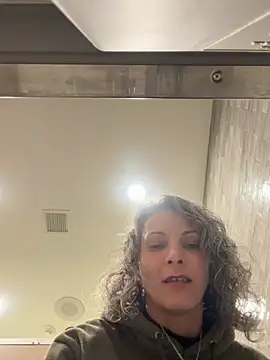 cumguzzler143's cam snapshot