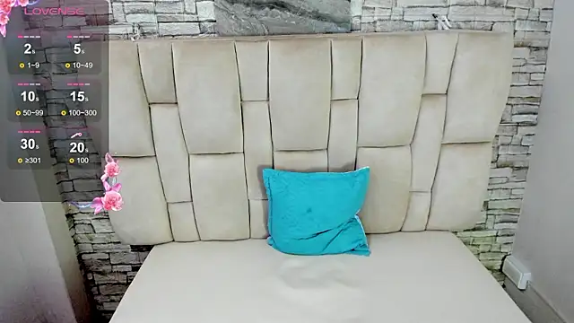 Celesste_doll's cam snapshot