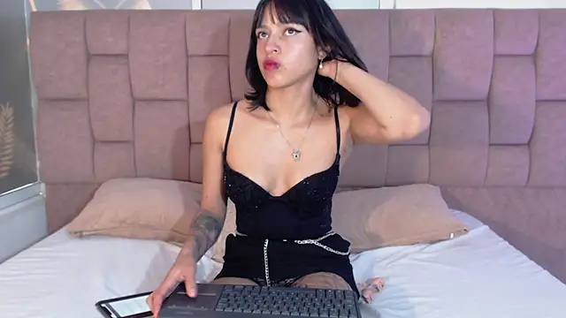 LiilithStonne's cam snapshot