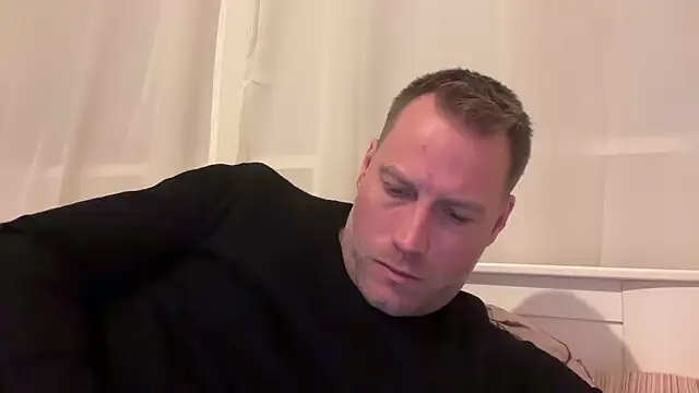 Christian87xxx live sex cam