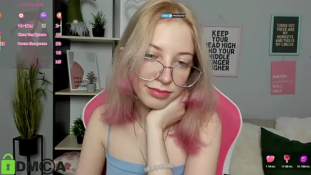 InfernoMia's cam snapshot