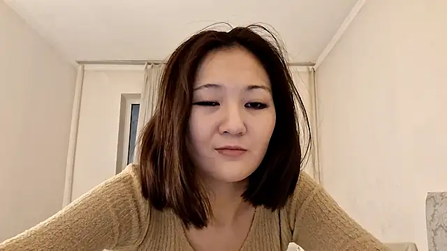 Lyndasilk's cam snapshot