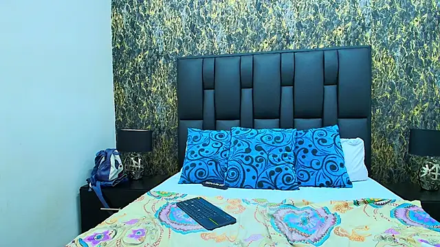 Dakota_Megan_69's cam snapshot