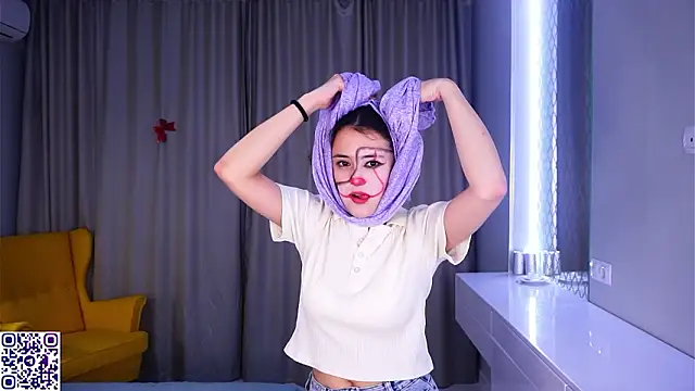 AvisLevien live sex cam