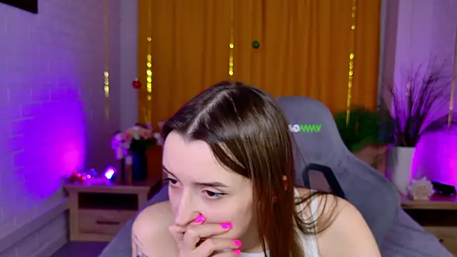 AliceLids's cam snapshot