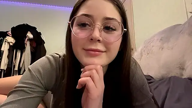 Adel_strongwoman live sex cam