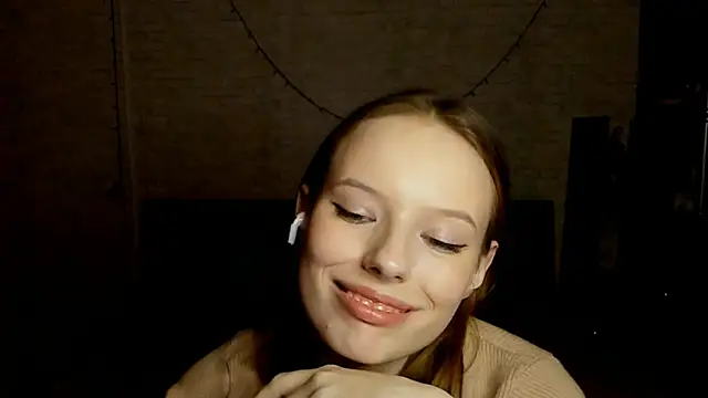 deep_eyes's cam snapshot