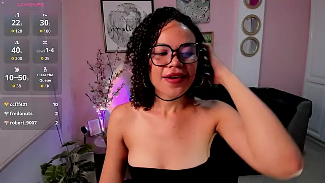 Monic_Bellucci's cam snapshot