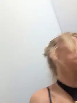 BlueEyesCarole's cam snapshot