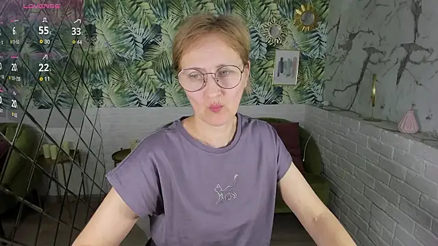 Paris_Cherry's cam snapshot