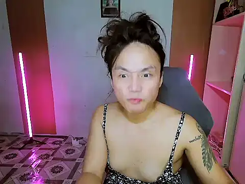 YourNikkieXxx live sex cam