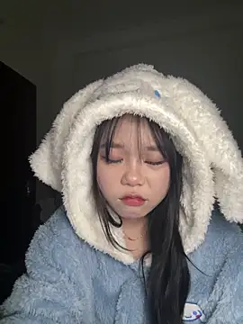 Emely-lysea's cam snapshot