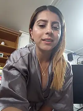 Nahiajhonson_'s cam snapshot