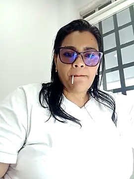 SelennaCooper's cam snapshot