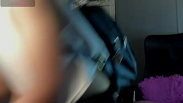 dylaans19 live sex cam