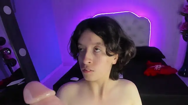 Coral-Sweet's cam snapshot