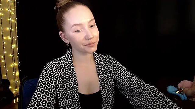 SindiWatsoon's cam snapshot