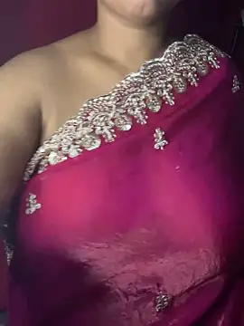 GLaM_GoDdEsS_143 live sex cam