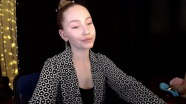 SindiWatsoon's cam snapshot