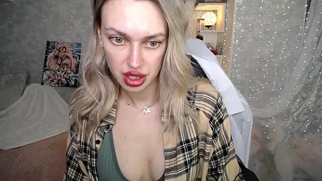 NickyAdamidi's cam snapshot