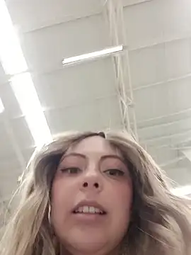 madelaine- live sex cam