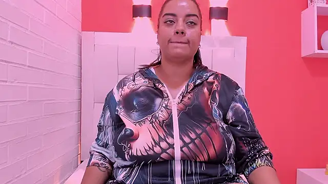 Roxy_sexy69_'s cam snapshot