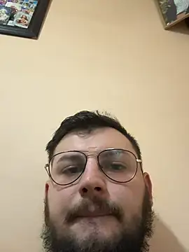 ozrok23re's cam snapshot