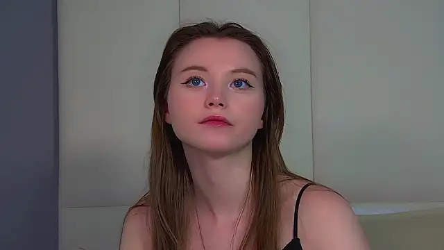 KeiraAsti's cam snapshot