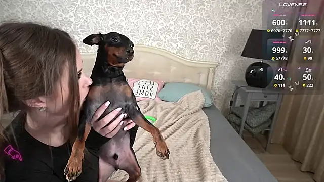 CrystalBlissi's cam snapshot