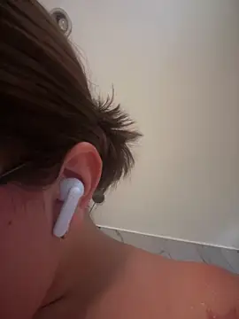 sara_calderon's cam snapshot