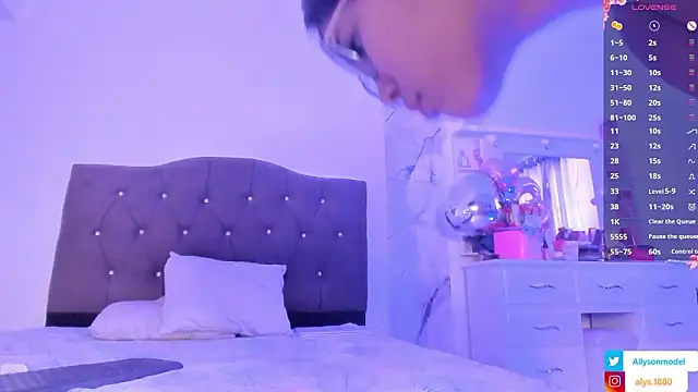 alysson_18's cam snapshot