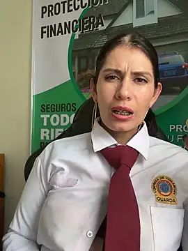 Alysson-- live sex cam