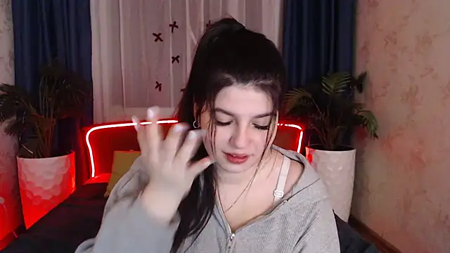 KisaModel's cam snapshot