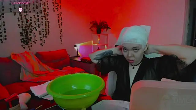 SpecterGirl's cam snapshot