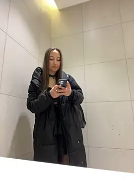 ICrazyOneIRL's cam snapshot