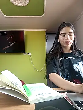 emilygrooe's cam snapshot