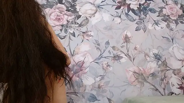 MiiaLane's cam snapshot