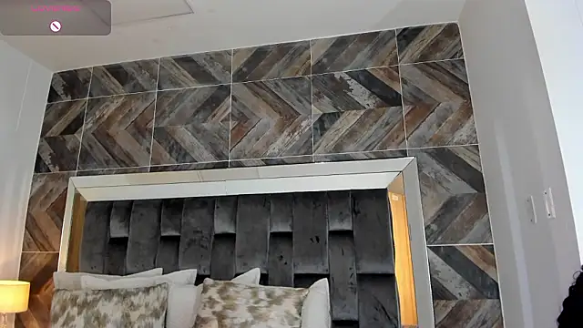 NaylaGrey's cam snapshot