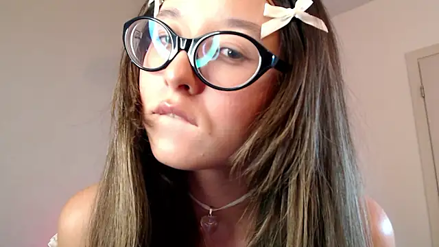 eroimi's cam snapshot