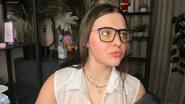 ThelmaJusto live sex cam