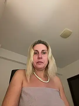 Amelia9798's cam snapshot