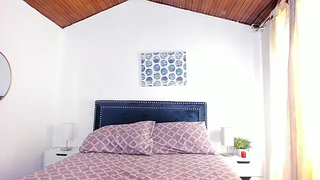 ZulyMichels's cam snapshot