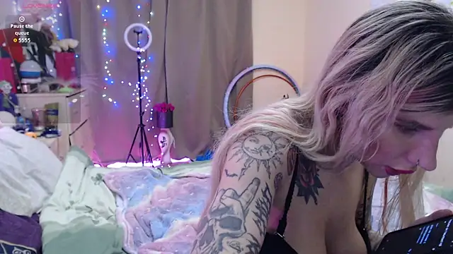 BLACKPeonyy's cam snapshot