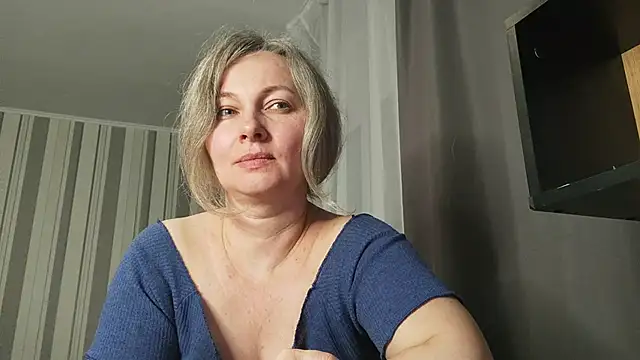 EdithManning's cam snapshot