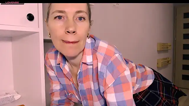 Javelinka's cam snapshot