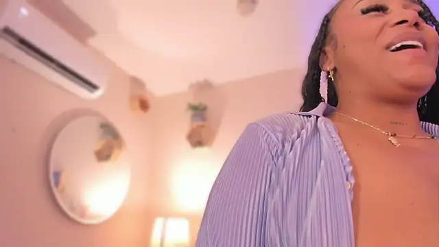 YariRose's cam snapshot