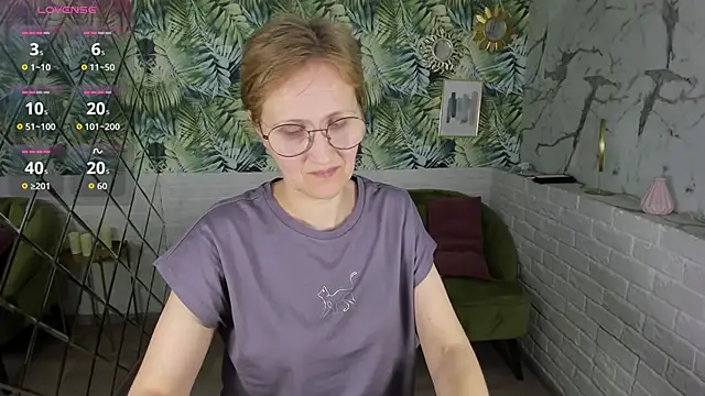 Paris_Cherry's cam snapshot