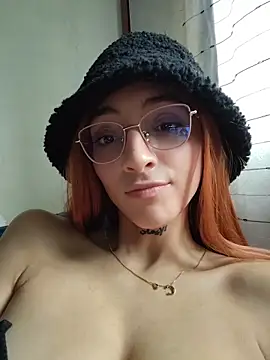 Dani-peggin's cam snapshot