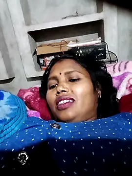 Cm_pooja's cam snapshot